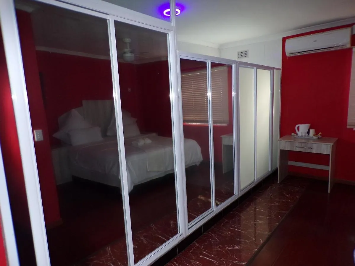 Bed & Breakfast Khaya B&B Mandalay Cape Town